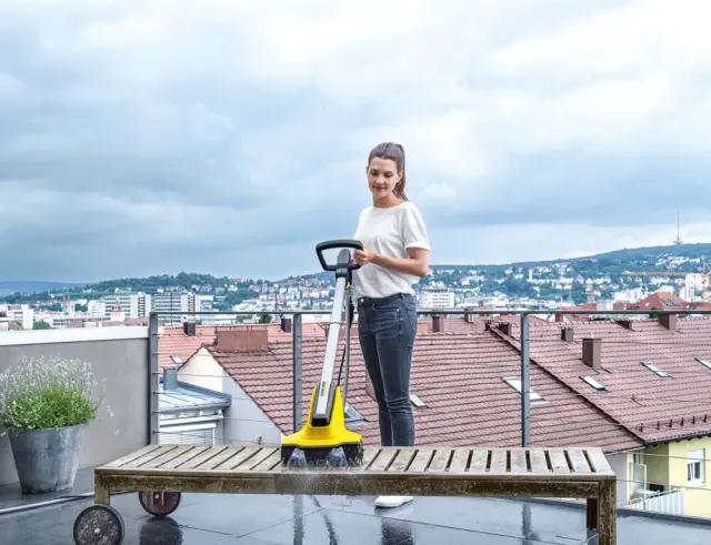 Καθαριστής Eπιφανειών Karcher PCL 4 με Πίεση 10bar και ισχύ 600W 1.644-000.0 2