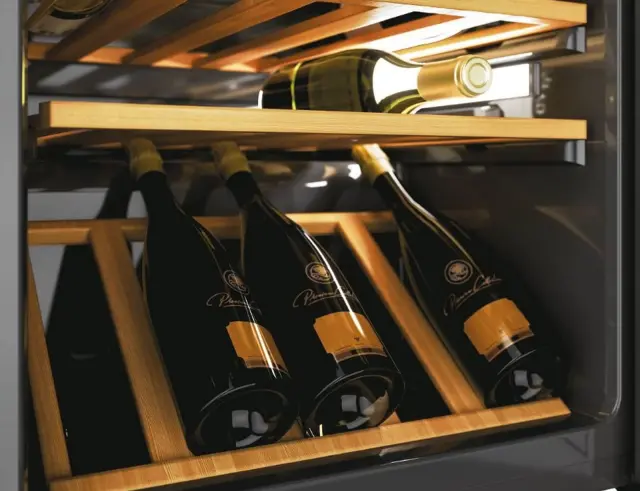 Συντηρητής Κρασιού Hoover H-WINE 700 HWC 200 EELW/NF Με Wi-Fi, Ενεργειακή Κλάση G Και Χωρητικότητα 81 Φιάλες 34005623 2