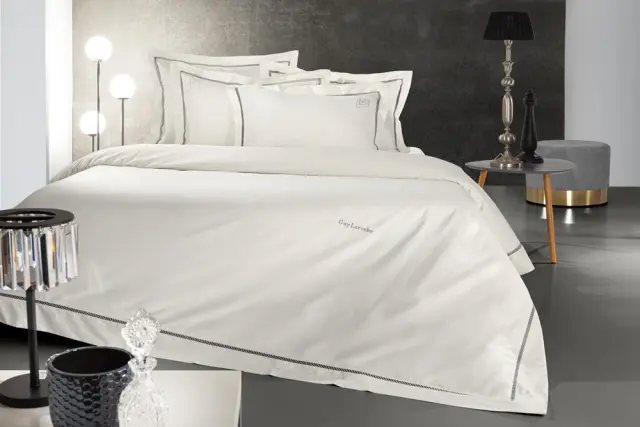 ΠΑΠΛΩΜΑΤΟΘΗΚΗ ΥΠΕΡΔΙΠΛΗ BLEND SILVER - IVORY 240X250 ΣΕΤ 3ΤΜΧ GUY LAROCHE