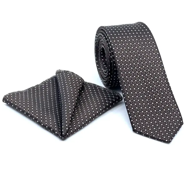 Γραβάτα Microfiber σε Καφέ Μοτίβο Σετ με Μαντηλάκι
