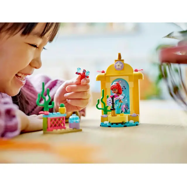 LEGO® Disney Princess: Ariel’s Music Stage (43235) 3