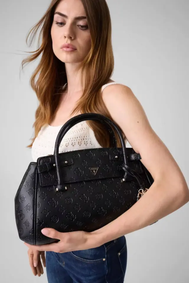 GUESS DIANA HWPD9727060 black logo 2