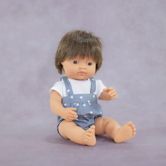 MINILAND DOLLS MINILAND ΚΟΥΚΛΑ ΚΑΣΤΑΝΟ ΑΓΟΡΙ 38 CM ΜΕ ΡΟΥΧΑΛΑΚΙΑ 2