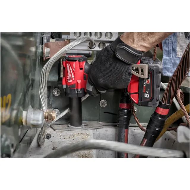 Milwaukee 4933478444 - Συμπαγές Μπουλουνόκλειδο Μπαταρίας 18V, M18 FIW2F12-502X με Δαχτυλίδι Συγκράτησης με 2 Μπαταρίες 5Ah (2x 5Ah) + Φορτιστή σε Βαλίτσα Μεταφοράς 2