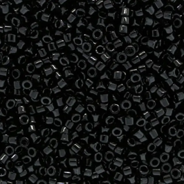 Χάντρα Miyuki Delica 11/0 - DB0010 - Opaque Black ~7gr