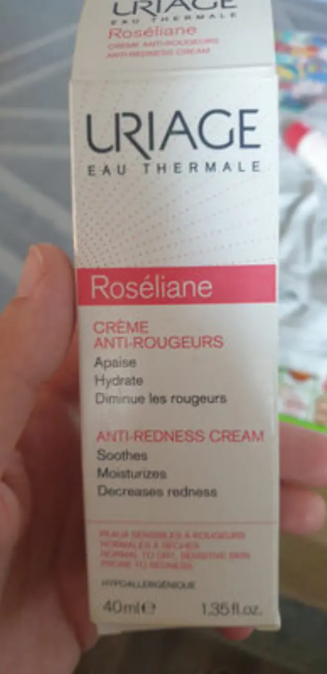 Uriage Roseliane Visible Redness-Neutralizing Care, Ενυδατική Προστατευτική Κρέμα κατά της Ερυθρότητας, 40ml