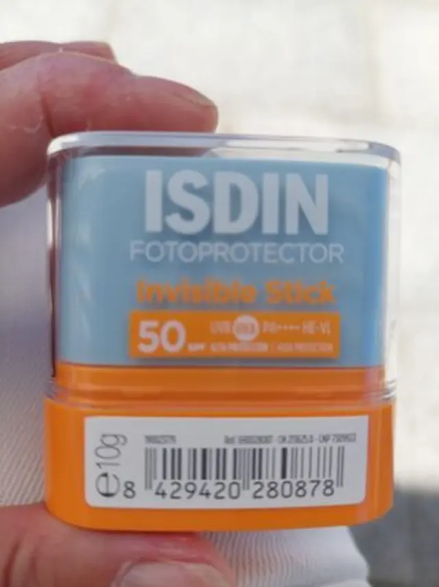 Isdin Invisible Αντηλιακό Stick Προσώπου και Χειλιών SPF50 10gr