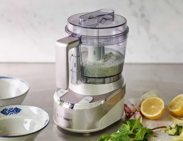 Ασύρματος Mini Multi Πολυκόπτης Cuisinart RMC100E με χωρητικότητα δοχείου 0.9Lt RMC100E