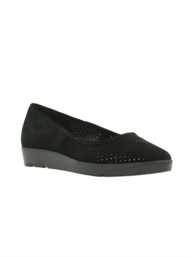 Evie Buzz Black suede 2
