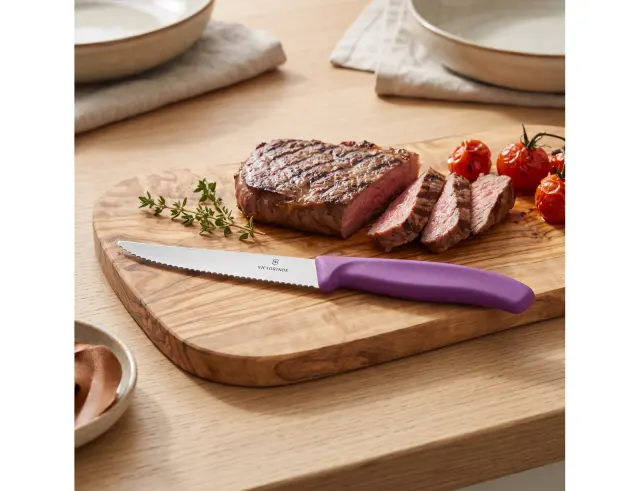 Μαχαίρι Steak Victorinox Swiss Classic με μήκος λεπίδας 11cm - Purple6.7235.C1