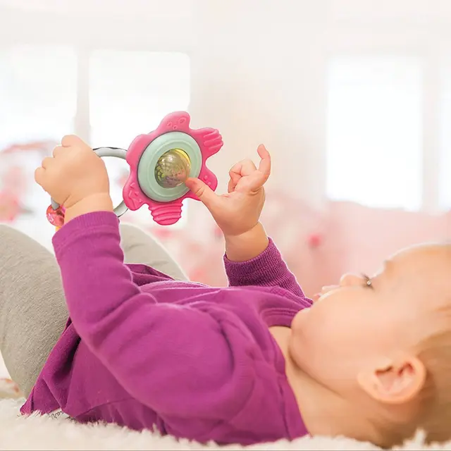 INFANTINO SPIN & RATTLE TEETHER ΡΟΖ 3