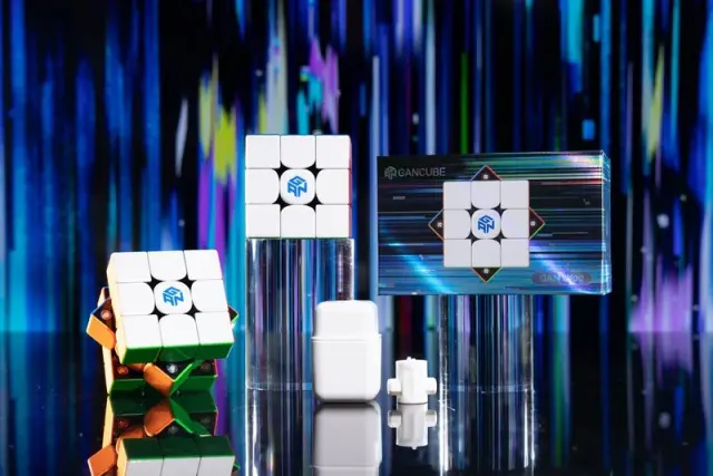GAN V100 Leap Frosted 3x3 2