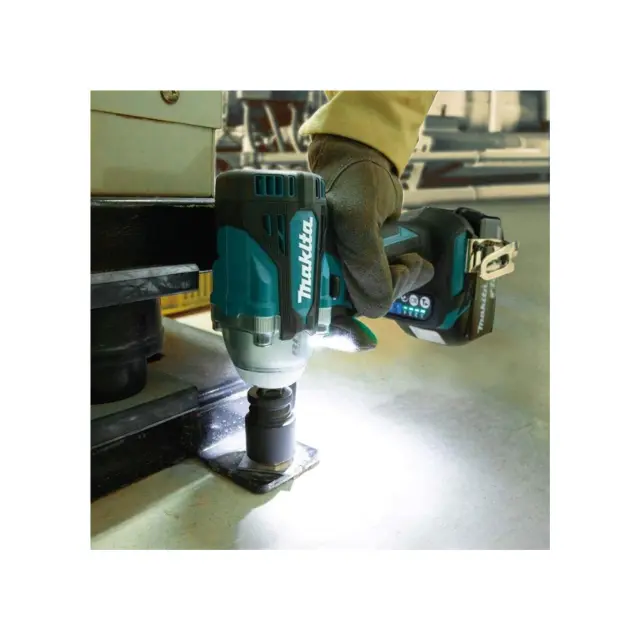 Makita Promo Kit DLX2359TJ1 - Κρουστικό δραπανοκατσάβιδο DHP484 + το μπουλονόκλειδο DTW300 μαζί με 3 μπαταρίες 5.0Ah (3x5.0Ah), ταχυφορτιστή, βαλίτσα μεταφοράς MakPac και σετ 9 καρυδάκια 1/2" σε κασετίνα D-41517 2