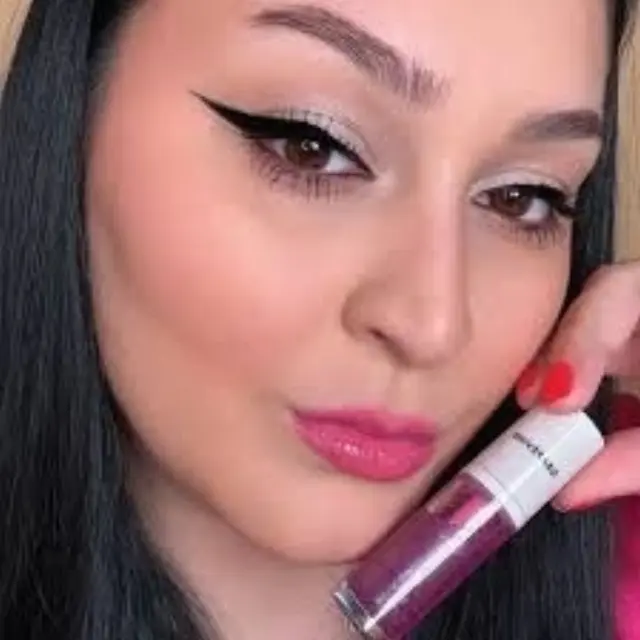 MUA Metamorphosis Color Changing Lip & Cheek Oil  Grapevine 2