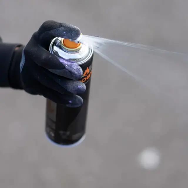 Flame Orange Booster Spray Paint 500ml FO-901 Thick Black 3