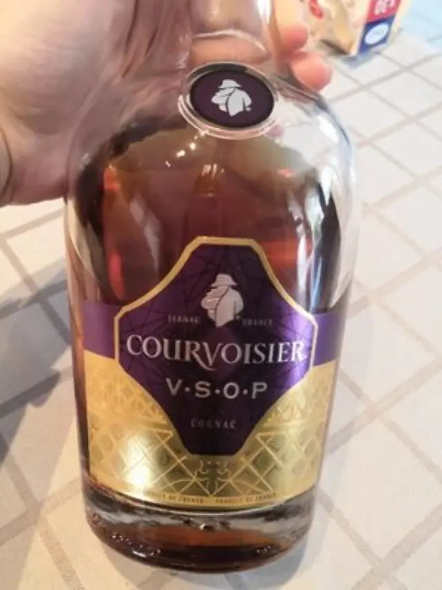 COURVOISIER V.S.O.P. COGNAC 700ml
