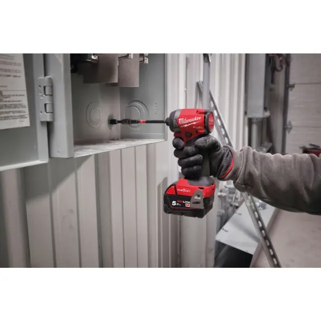 Milwaukee 4933492804 - Παλμικό Κατσαβίδι Μπαταρίας M18 FUEL™ ONE-KEY™ ONEID3-502X ¼″ Hex σε Βαλίτσα Μεταφοράς με Φορτιστή και 2 Μπαταρίες 5Ah (2x5Ah) 2
