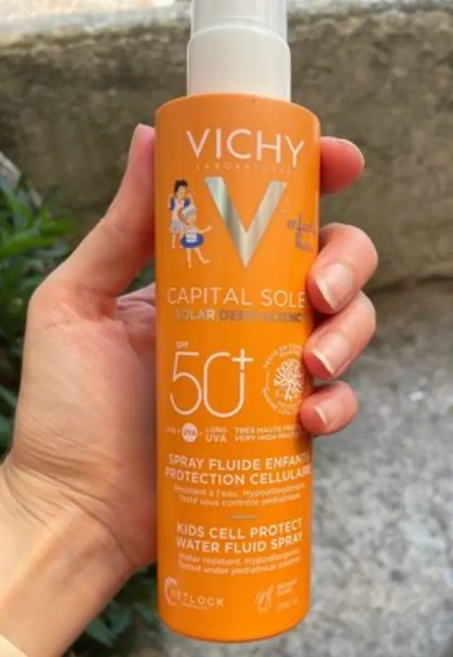 Vichy Capital Soleil Cell Protect Water Fluid Spray SPF50+ Παιδικό Αντηλιακό Σπρέι για Πρόσωπο & Σώμα, 200ml
