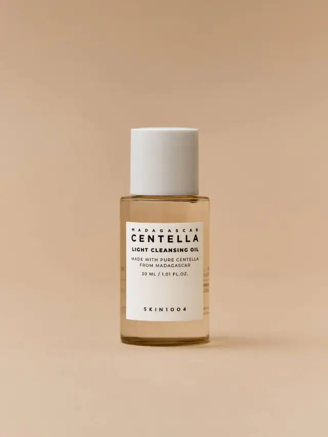 Skin1004 Madagascar Centella Light Cleansing Oil 30ml Mini Size -Απαλό έλαιο καθαρισμού με σεντέλα ασιάτικα