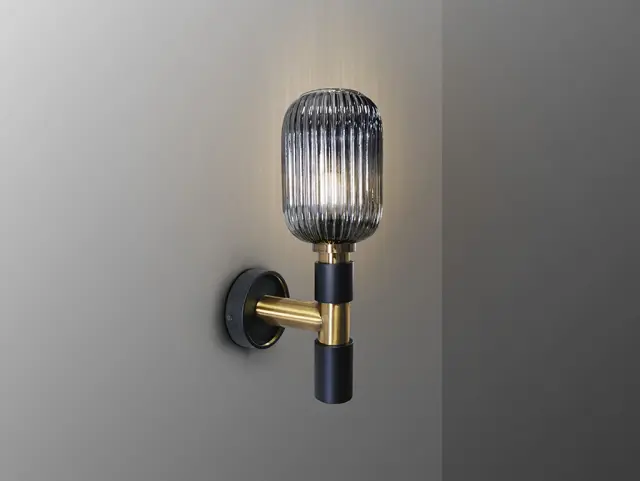 NORMA Επιτοίχιο Φωτιστικό 1L – Μαύρο Μέταλλο με Satin Brass Γυάλινο Καπέλο Smoke Grey Χρυσό 2