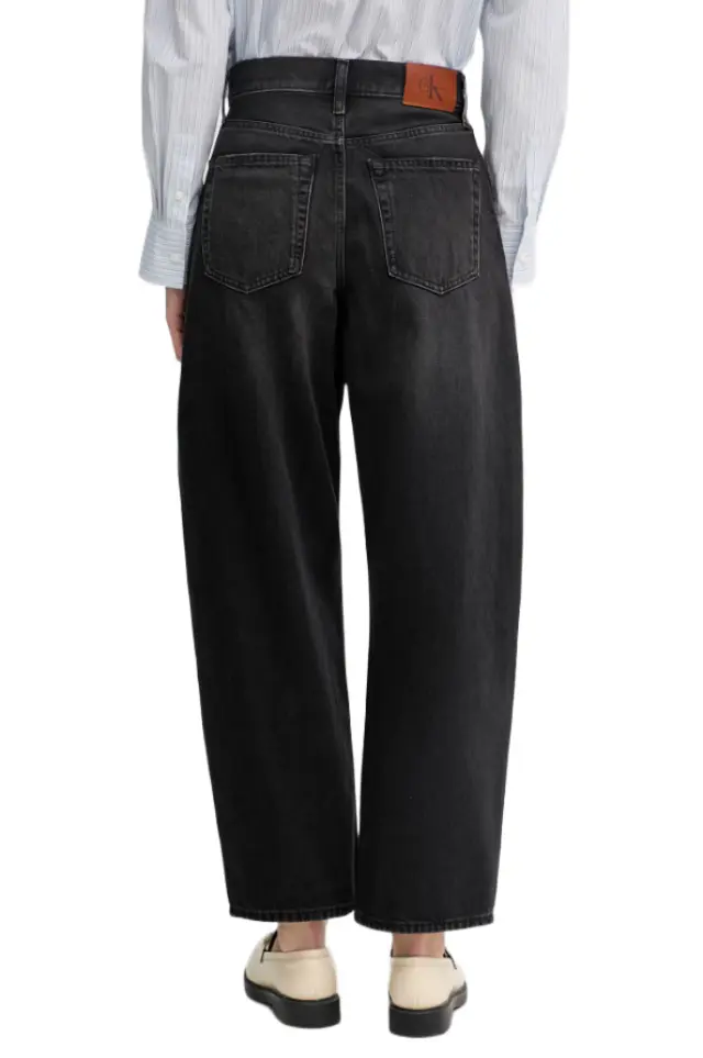 CalvinKlein γυναικείο παντελόνι τζιν barrel LV047F686G-1 2