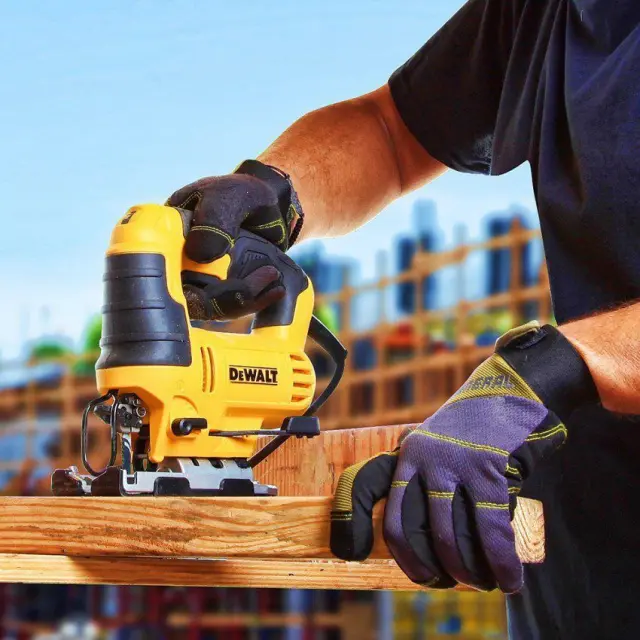 ΣΕΓΑ ΜΕ ΡΥΘΜΙΖΟΜΕΝΗ ΤΑΧΥΤΗΤΑ 650W DEWALT DWE349 2