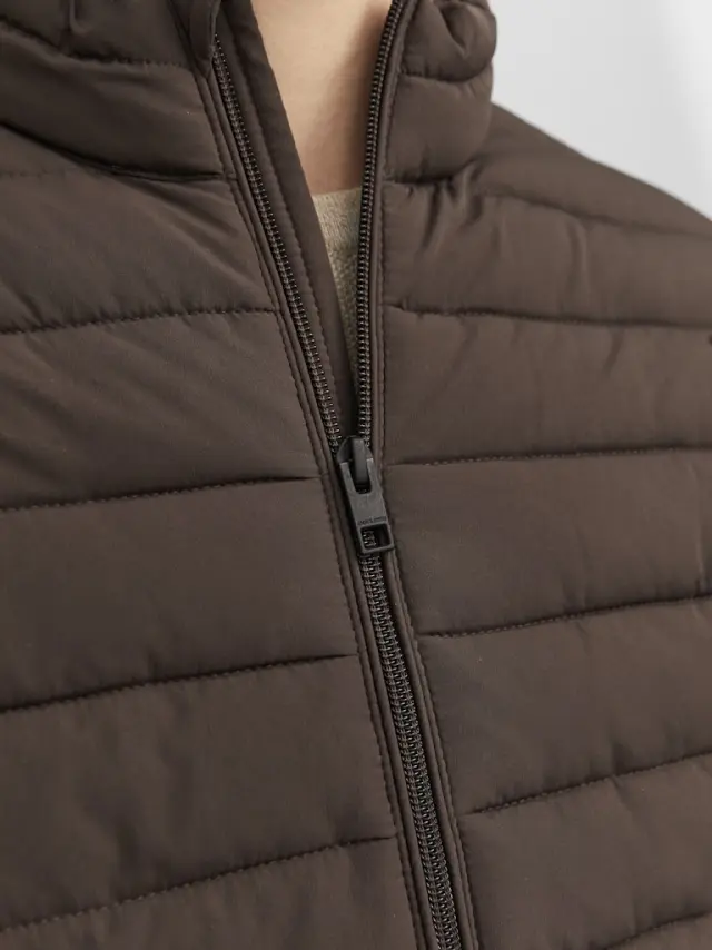 JJERECYCLE PUFFER COLLAR NOOS - Seal Brown 2