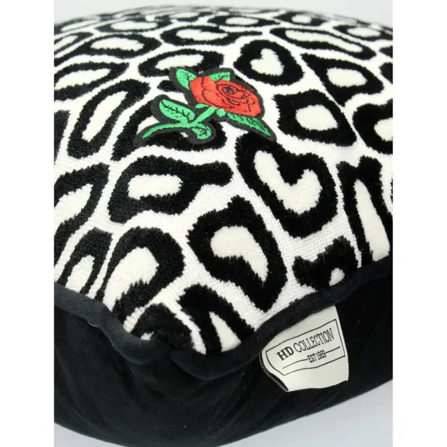 Μαξιλάρι Με Σχέδιο Τριαντάφυλλο Μαύρο Polyester 43x43cm 3