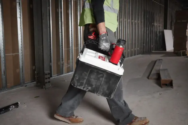 Milwaukee 4932493471 - Packout™ Κούπα Θερμός Με Χερούλι Και Καπάκι Πόσης 532 ml Κόκκινη 3