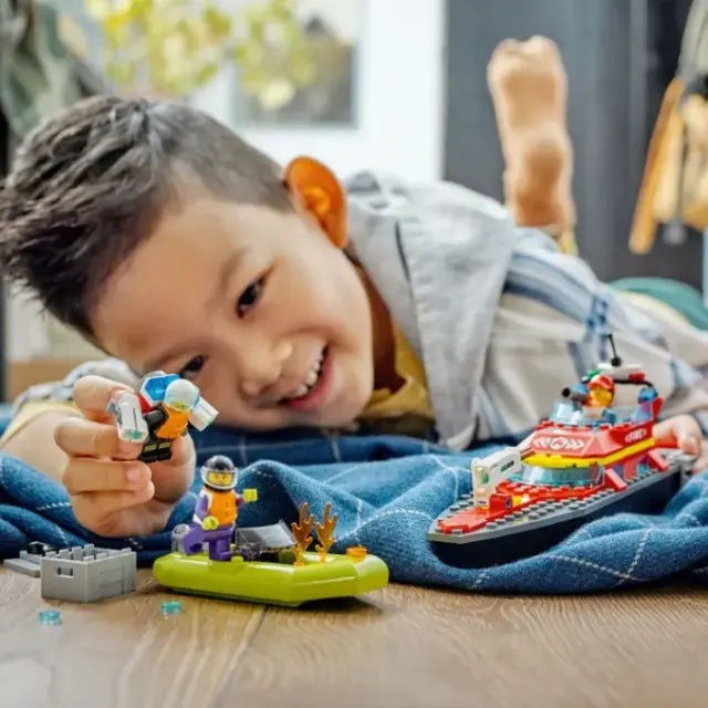 Lego® City Διασωστικό Πυροσβεστικό Σκάφος (60373) 3