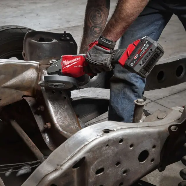 Milwaukee 4933493417 - Γωνιακός Τροχός Μπαταρίας M18 FHSAG125XPDB2-0X FUEL MW με HD Box (Χωρίς Μπαταρία και Φορτιστή) 2