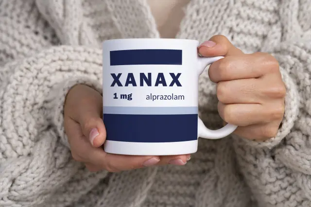 Κούπα κεραμική λευκή 325ml σχέδιο «XANAX» 01