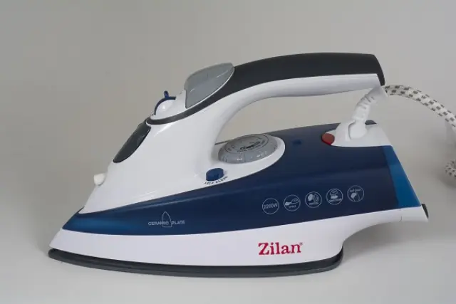Σίδερο Ατμού 2200W με Κεραμική Πλάκα και Κάθετο Ατμό 2