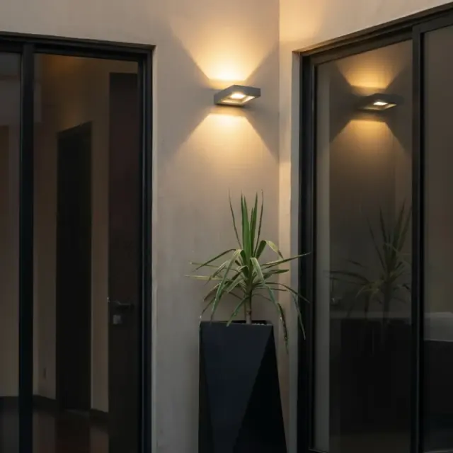 Απλίκα Αρχιτεκτονικού Φωτισμού AURA Up-Down 7Watt Led IP65 45° Γκρι Ανθρακί Ματ - Μ15 x Π13 x Υ4.5cm KLV-101-0117