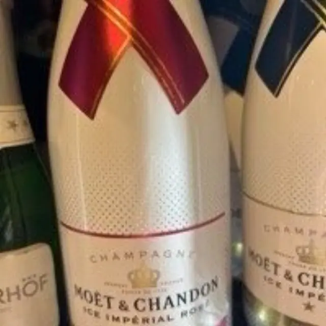 MOET & CHANDON ICE ROSE CHAMPAGNE 750ml