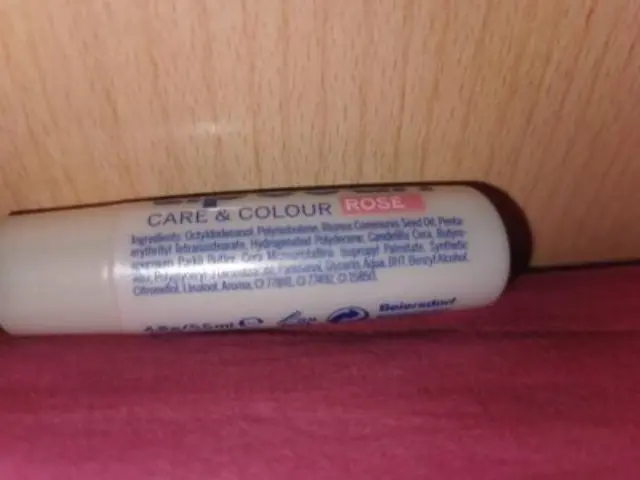 Liposan Care & Colour Rose 4,8gr 2