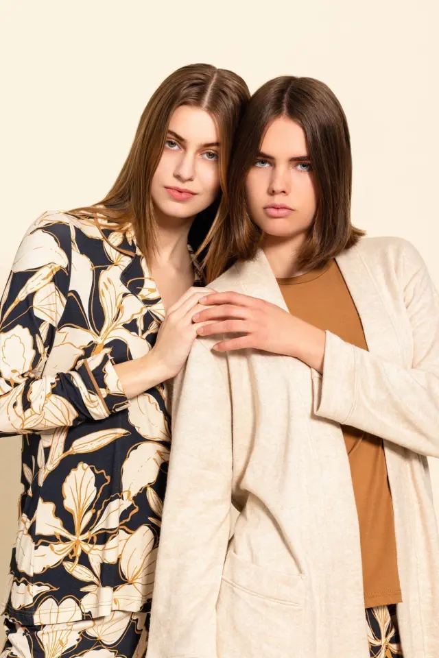 W1332 - Type - PYJAMA GOLD LEAF