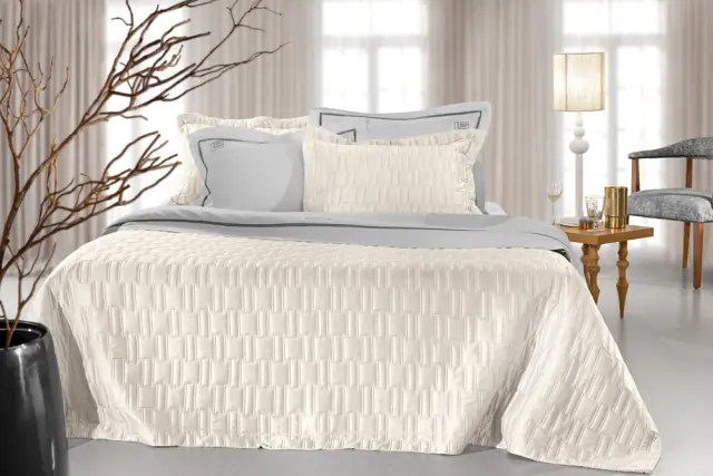 ΣΕΤ ΚΟΥΒΕΡΛΙ KING SIZE 240×250 3 ΤΕΜΑΧΙΩΝ BRICK IVORY GUY LAROCHE