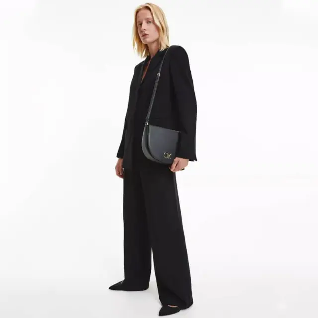 Calvin Klein - Γυναικεία Τσάντα Ώμου Ck Re-Lock Saddle Bag K60K609871-BAX Μαύρο 2