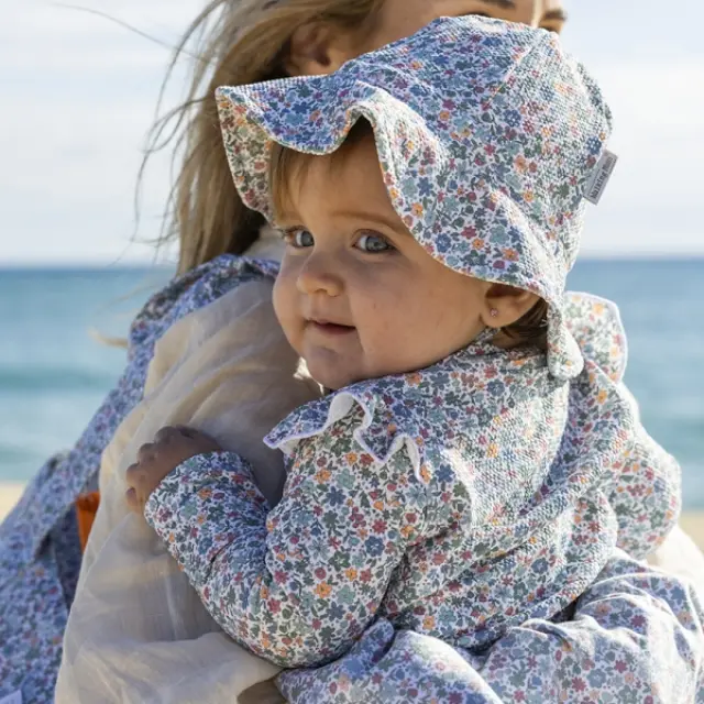 Walking Mum: Μπλούζα με Αντιηλιακή προστασία SPF50+ Flowers - 12 - 24 μηνών