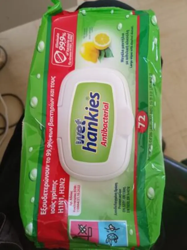 Wet Hankies Antibacterial Wipes Lemon Υγρά Αντιβακτηριδιακά Μαντηλάκια Χεριών 72τμχ