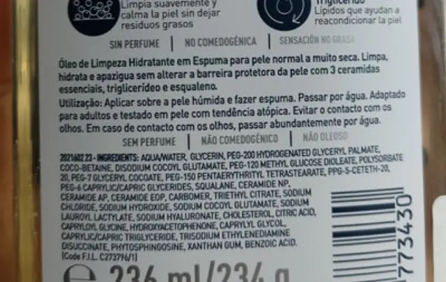CeraVe Hydrating Foaming Oil Cleanser, Λάδι Καθαρισμού Προσώπου & Σώματος για Κανονικό έως Ξηρό δέρμα με Σκουαλάνιο, Τριγλυκερίδια και Ceramides 236ml 2