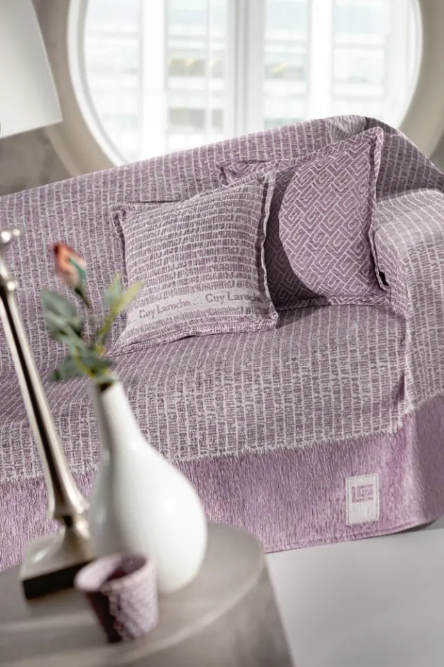 ΡΙΧΤΑΡΙ ΔΙΘΕΣΙΟΥ(180x250) PARFAIT LILAC GUY LAROCHE 3