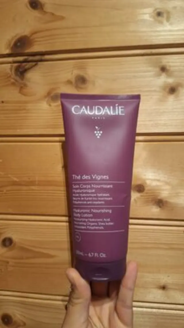 Caudalie Vinotherapist™ The Des Vignes Ενυδατική Lotion Σώματος με Υαλουρονικό Οξύ για Ξηρές Επιδερμίδες 200ml