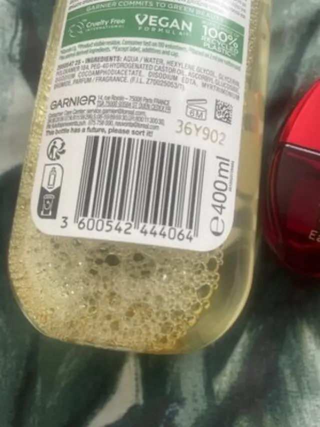 Garnier Νερό Καθαρισμού Micellaire Με Βιταμίνη C Για Λαμπερή Επιδερμίδα 400ml