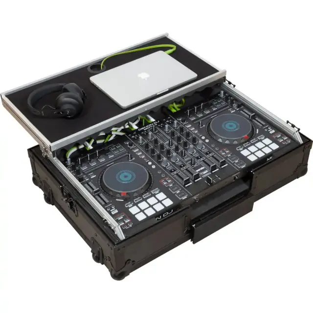 WALKASSE WMC-PRO5WBK Flight case Pioneer® XDJ-RR Denondj® MC-7000 Black (Laptop Stand, Trolley Wheels). 3