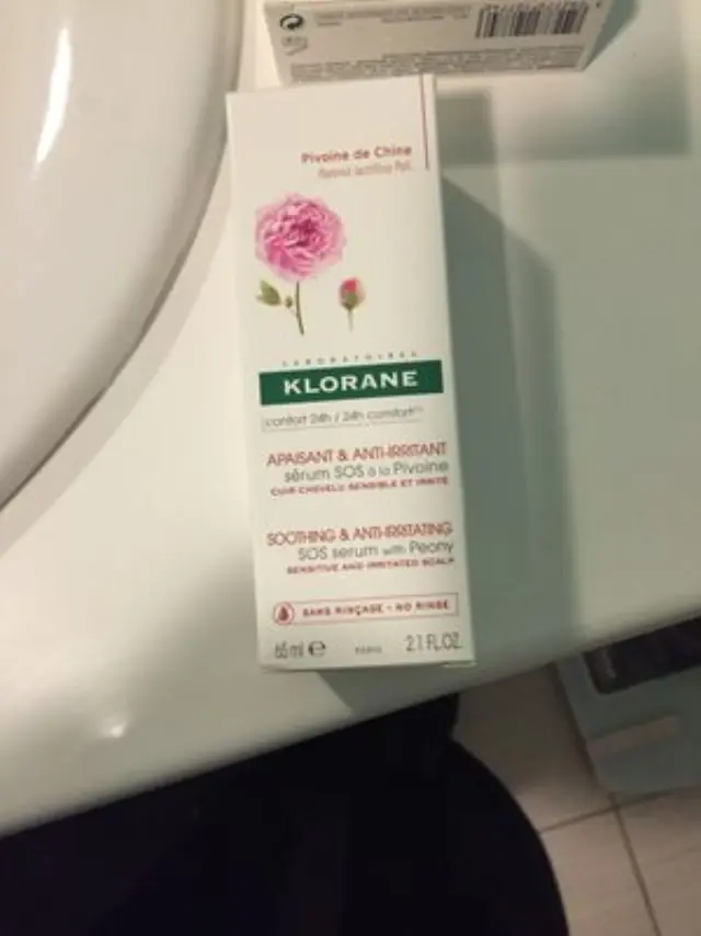 Klorane Soothing & Anti-irritating Sos Serum Peony Καταπραϋντικός Ορός με Παιωνία για το Ερεθισμένο και Ευαίσθητο Τριχωτό της Κεφαλής, 65ml