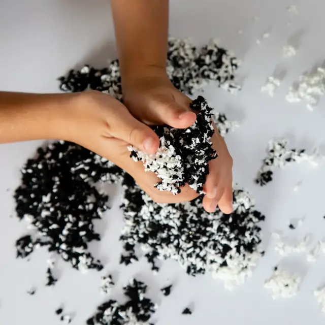 Educational Insights Εκπαιδευτικό Παιχνίδι Playfoam Pluffle Twist Black & White (3+ ετών) EI-1944 2