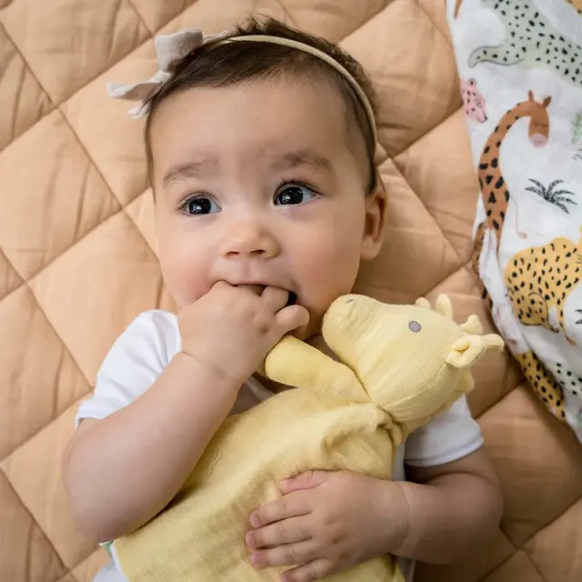 TIKIRI TOYS TIKIRI ΜΑΣΗΤΙΚΟ ΠΑΙΧΝΙΔΙ ΠΑΡΗΓΟΡΙΑΣ GIRAFFE COMFORTER 3