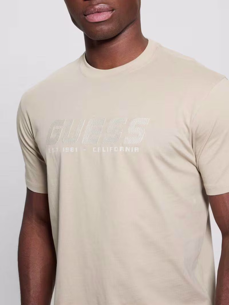 Guess Μπέζ T-Shirt Με Κεντημένο Λογότυπο στην ίδια απόχρωση Μπεζ - S
